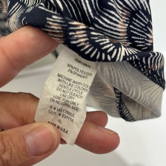 Sweet Clarity Women's Multicolor Floral V-Neck Batwing Sleeve Blouse Size XL - Picture 11 of 11